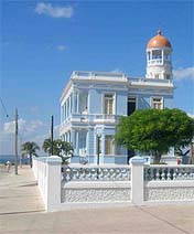 Cienfuegos Palacio Azul